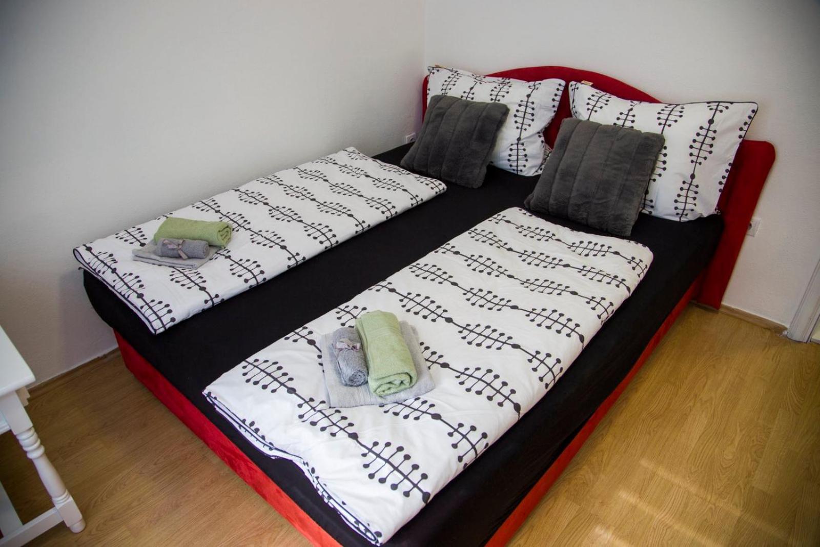 Apartman Puente Viejo Мостар Екстериор снимка