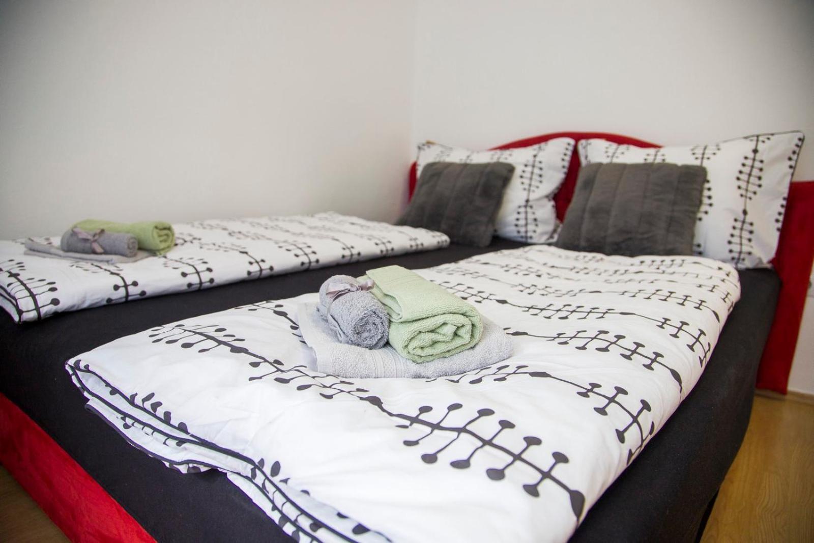 Apartman Puente Viejo Мостар Екстериор снимка