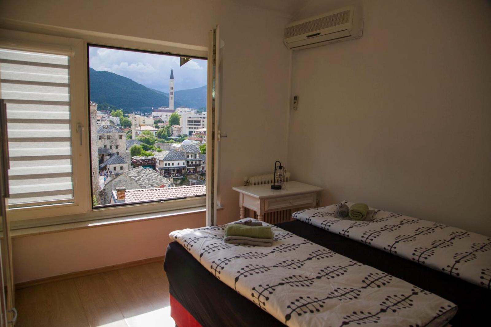 Apartman Puente Viejo Мостар Екстериор снимка